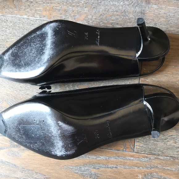 LV shoes - Picture 3 of 5